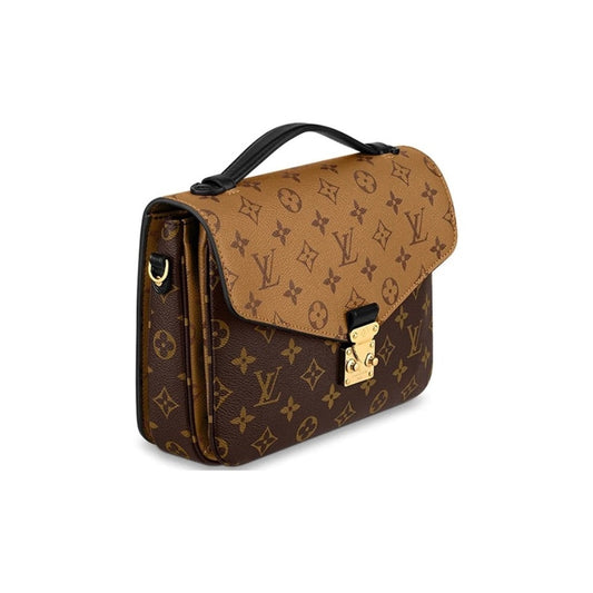 LOUIS VUITTON Pochette Metis