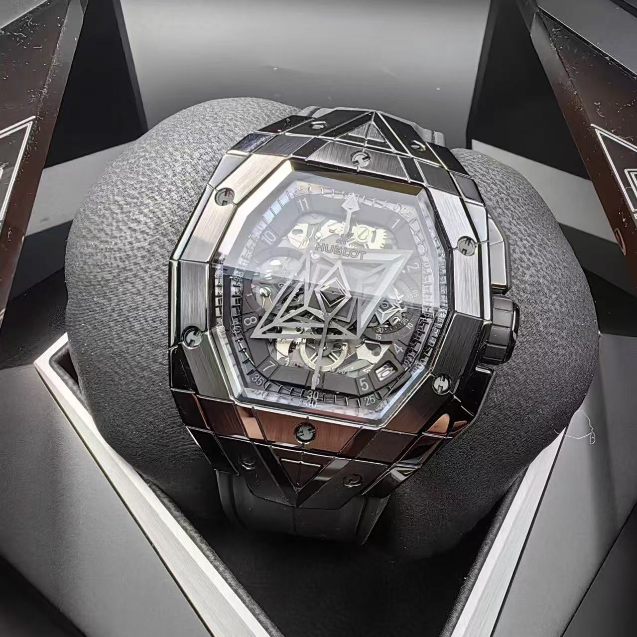 Hublot 648.CX.0114.RX.MXM23 third generation tattoo