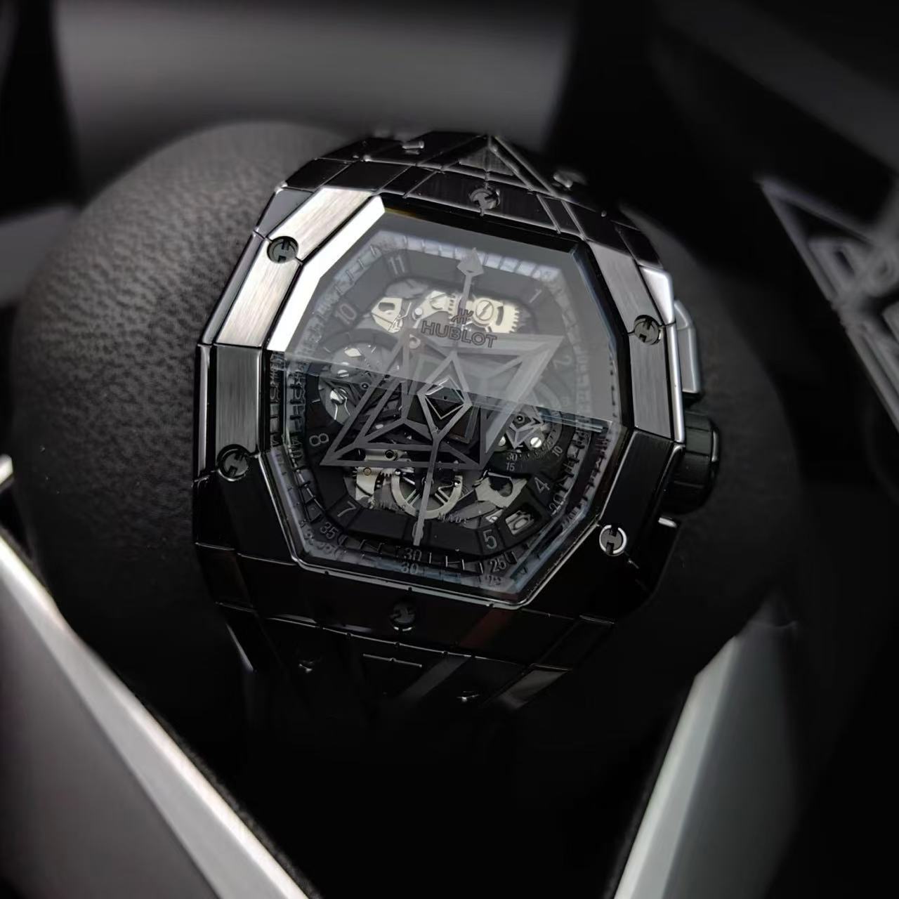 Hublot 648.CX.0114.RX.MXM23 third generation tattoo