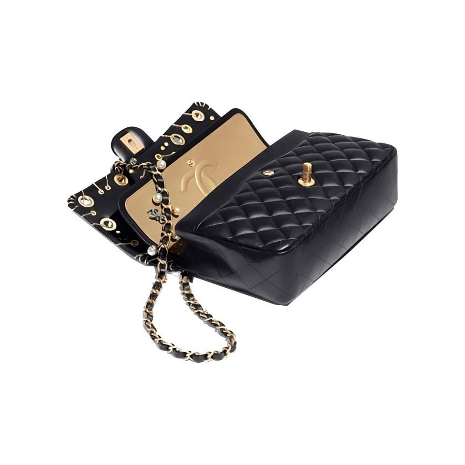 CHANEL Chanel Classic Flap CF