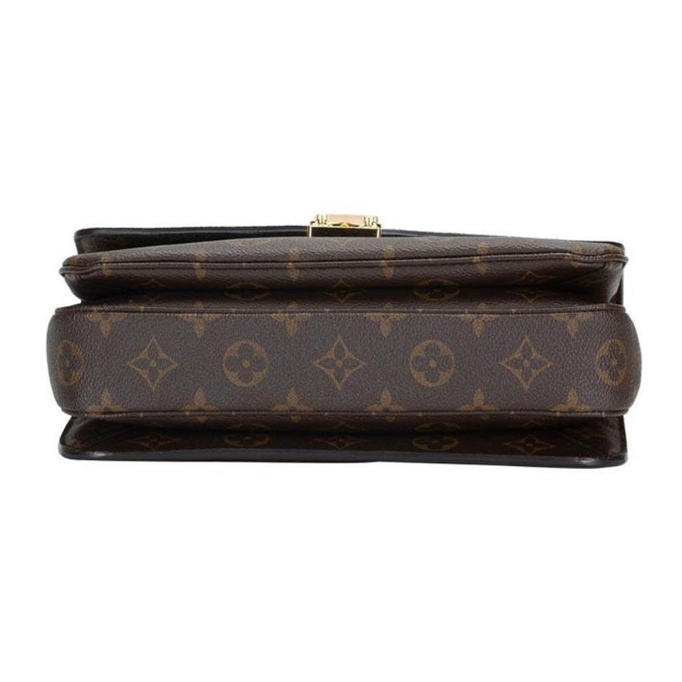 LOUIS VUITTON Pochette Metis